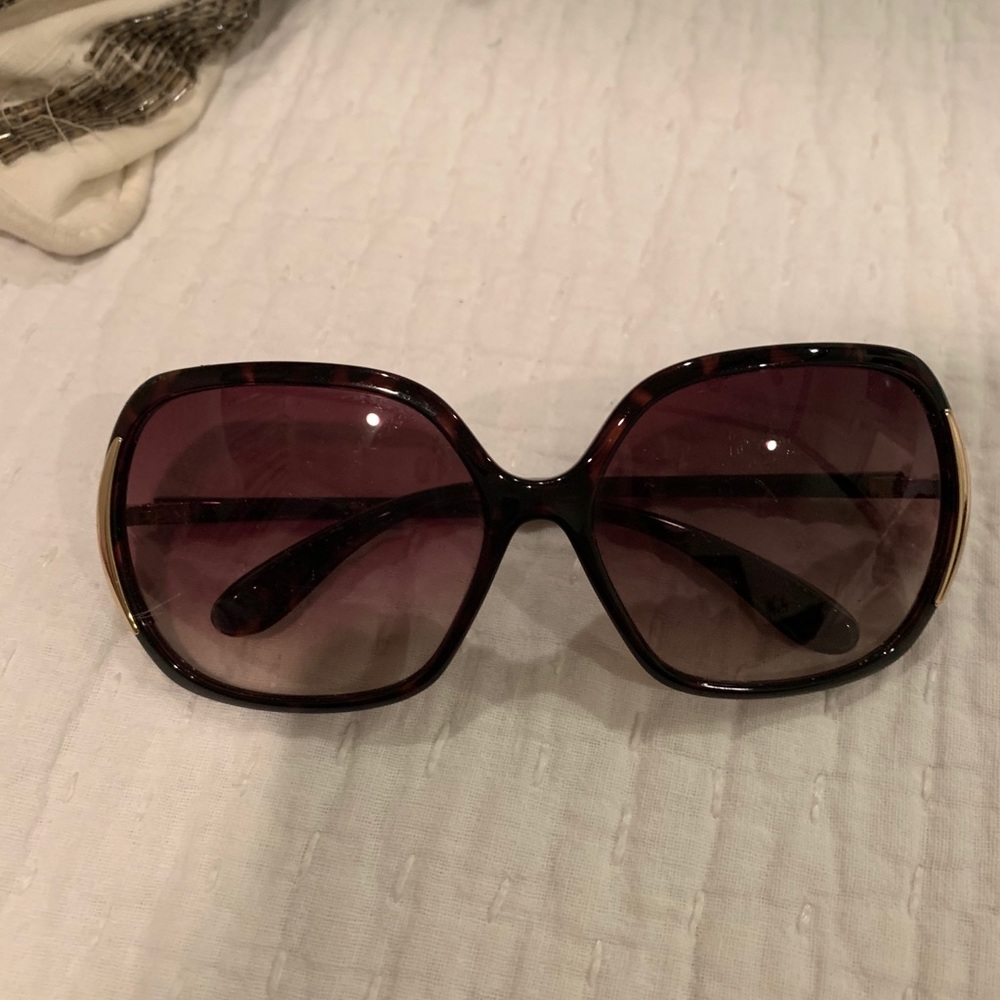 Marc Jacobs Women's Tortoise Round Sunglasses
